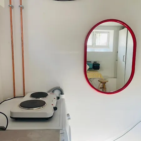 Charmerende Kaelderlejlighed I *