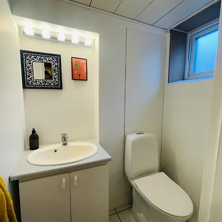 Charmerende Kaelderlejlighed I * Copenhagen