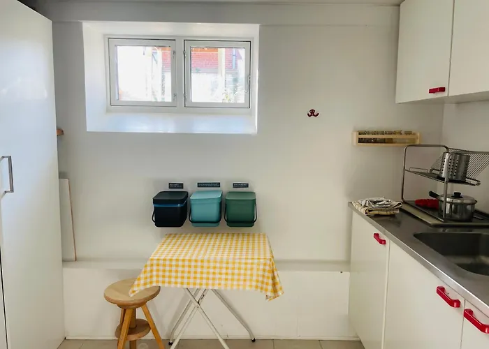 Charmerende Kaelderlejlighed I * Kopenhaga