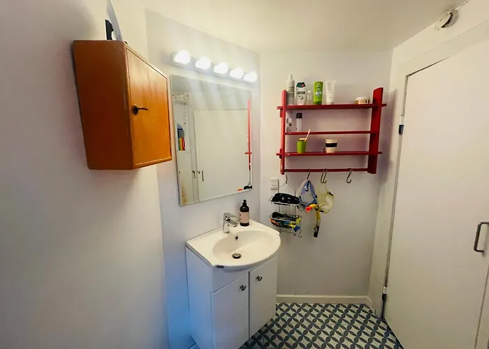 Charmerende Kaelderlejlighed I Kopenhaga